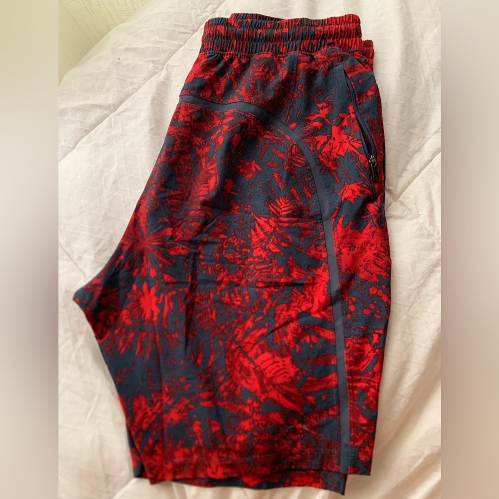 lululemon Pace Breaker Lined Short 7” size L